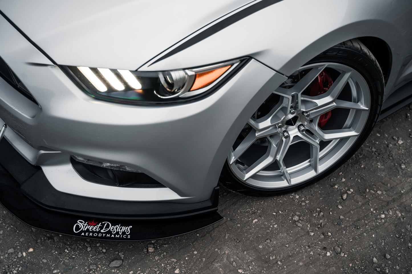 Blaque Diamond BD-F25