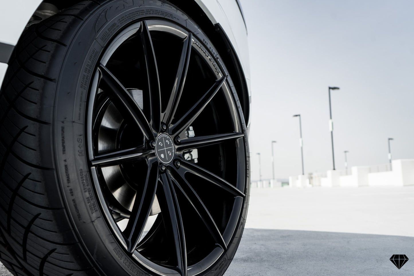 Blaque Diamond BD-11